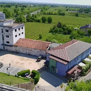 Ξενοδοχείο Trattoria Italia, Ντεζεντσάνο ντελ Γκάρντα